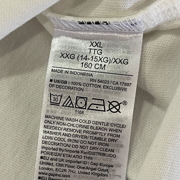 NEW Kids White Gap Tee Shirt Size XXL - Picture 4 of 8